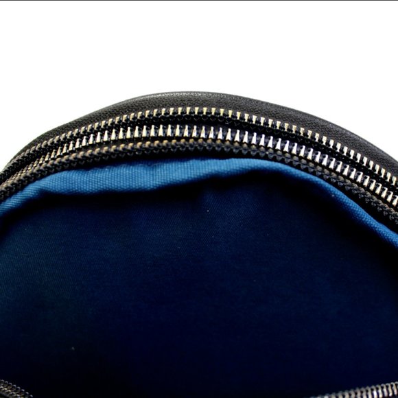 Peanuts Snoopy & Woodstock The Great Pumpkin Convertible Light-Up Mini Backpack - Picture 7 of 7